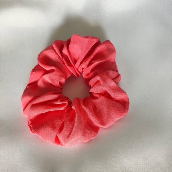 Jedwabna scrunchie