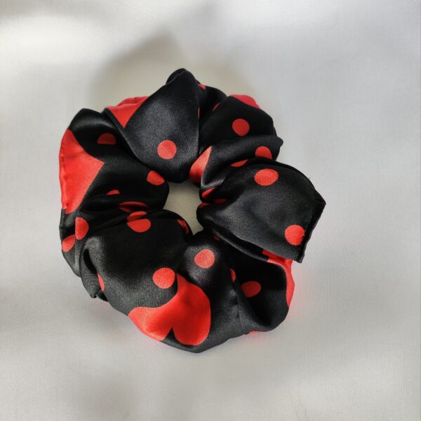 Jedwabna scrunchie
