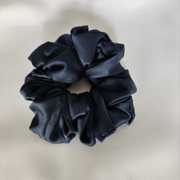 Jedwabna scrunchie